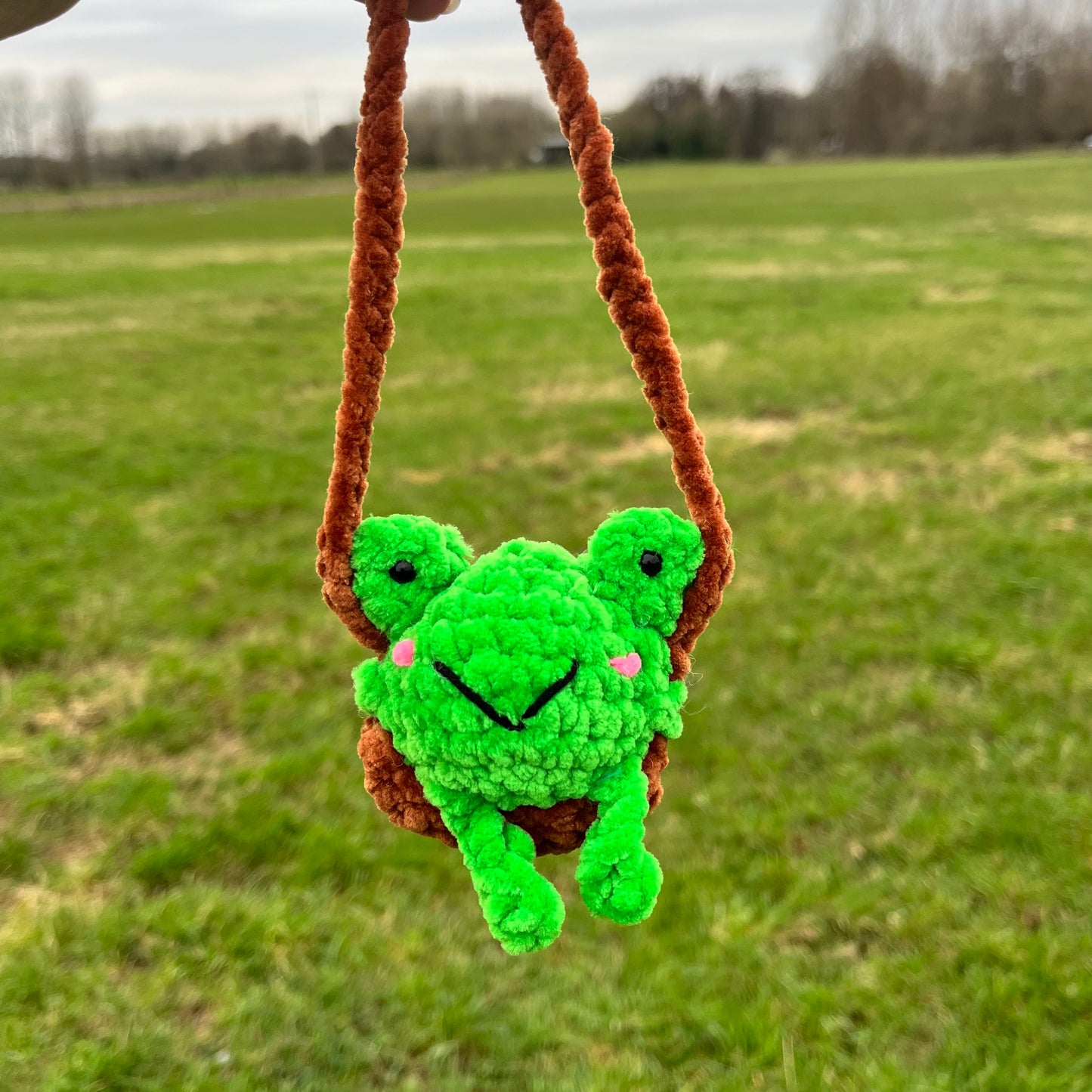 Grenouille balançoire pour rétroviseur